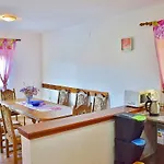 For 8+2 Person In - Insel Rab 17738 *