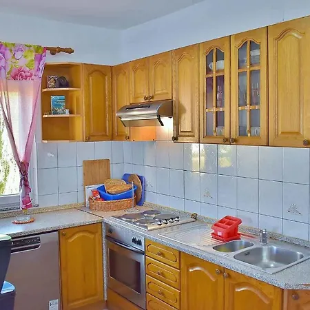 For 8+2 Person In - Insel Rab 17738 * Lopar