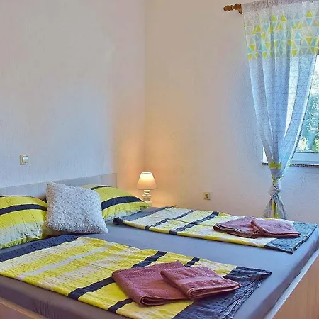 For 8+2 Person In - Insel Rab 17738 *