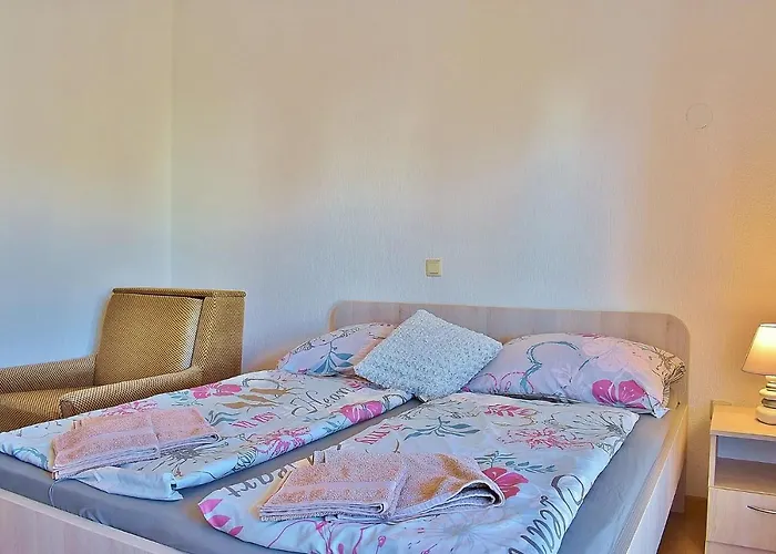 For 8+2 Person In - Insel Rab 17738 *