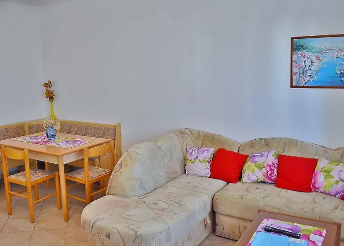 아파트 For 8+2 Person In - Insel Rab 17738