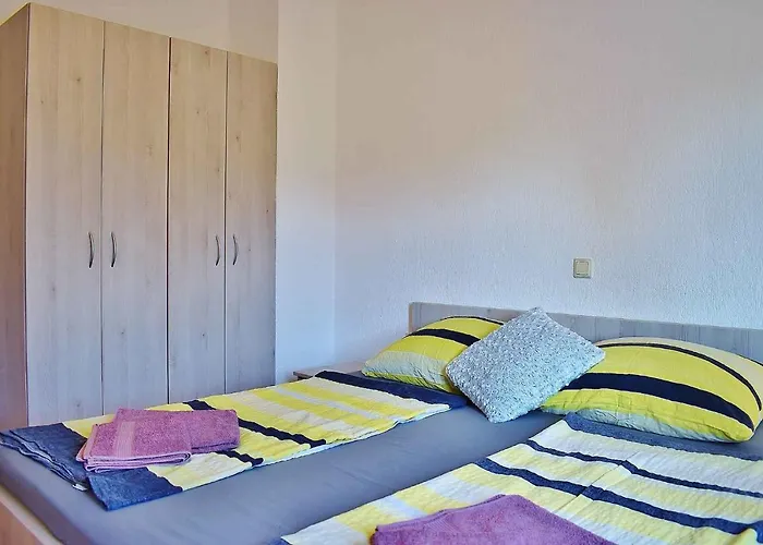 For 8+2 Person In - Insel Rab 17738 *