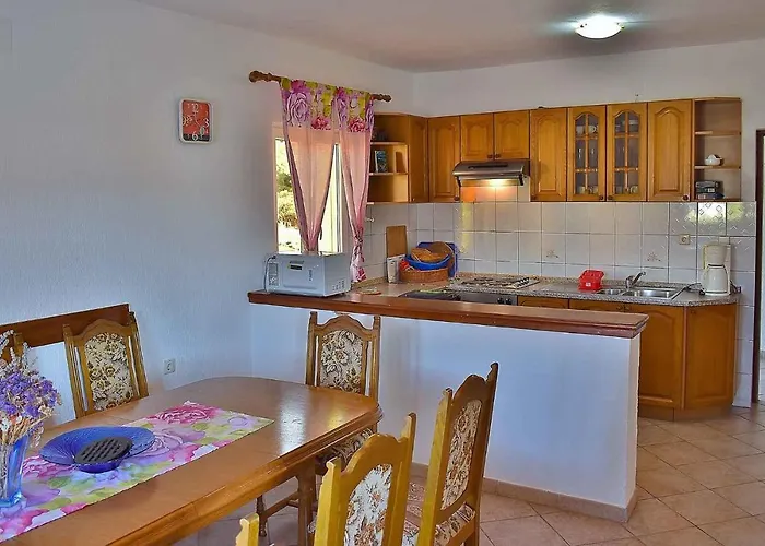 아파트 For 8+2 Person In - Insel Rab 17738 *