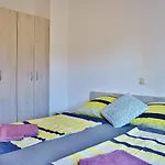 Apartment For 8+2 Person In Lopar - Insel Rab 17738 *
