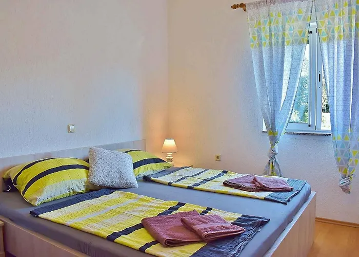 Apartment For 8+2 Person In Lopar - Insel Rab 17738 *