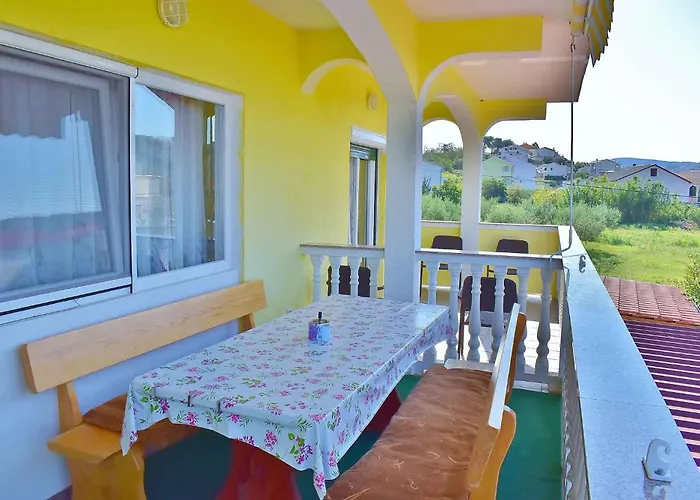 Apartment For 8+2 Person In Lopar - Insel Rab 17738